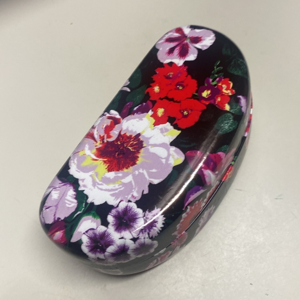 ❌❌SOLD❌❌Betsy Johnson Black Floral Hard Case Eye or Sunglasses - Picture 4 of 12